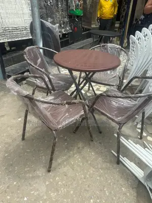 Premium Outdoor Set _Your Comfort Is the Priority.