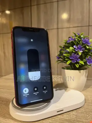 Apple iPhone 11 64 GB Red