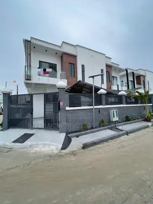 4bdrm Duplex in Ikota for sale