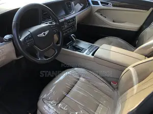 Hyundai Genesis 2015