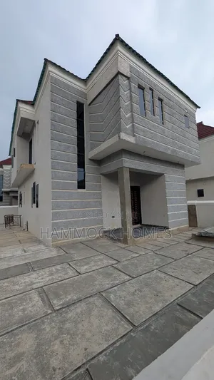 4bdrm Duplex in Gs Court, New Bodija for sale