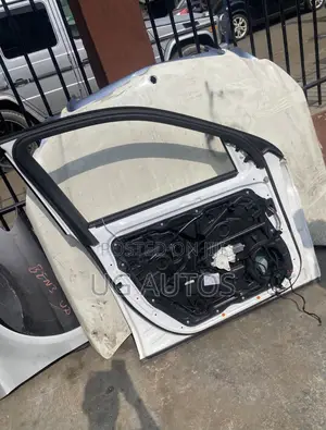 Front Left Door Mercedes Benz Ml350 2014 (W166)
