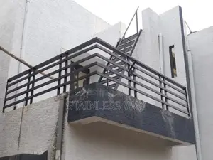 Iron Pipe Handrail Back Pipe