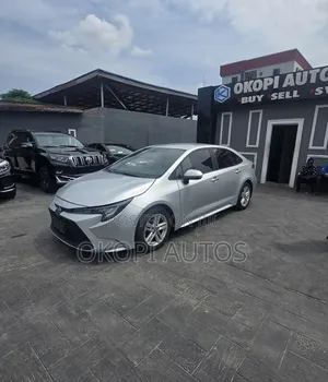 Toyota Corolla 2021 Silver