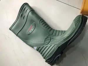 Rain Boot Strong