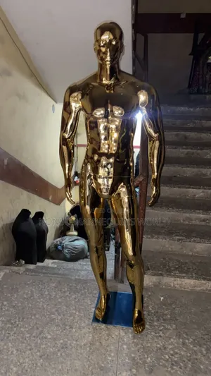 Make Gold Chrome Mannequin With Face