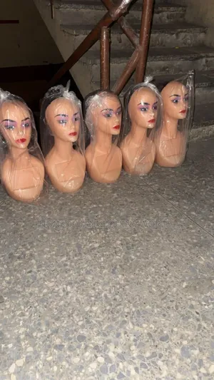 Plastic Female Long Necks Mannequin Heads