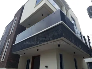 5bdrm Duplex in Ikeja for sale