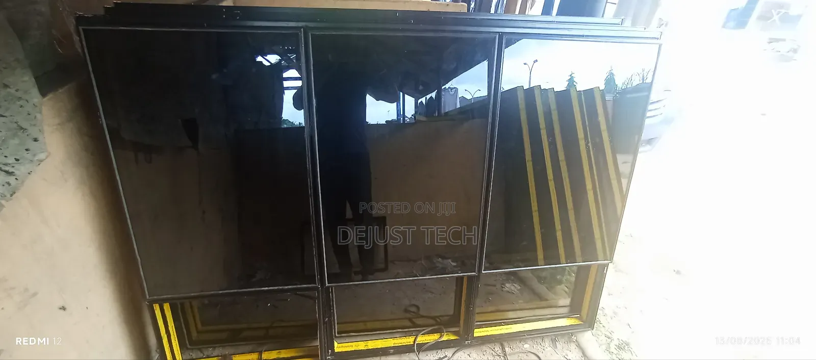 Structurer Frameless Windows