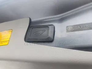 Toyota Highlander Limited 3.5L 2WD 2013 Gray
