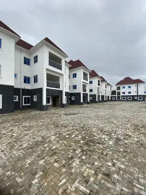 4bdrm Townhouse/Terrace in Dawaki for sale