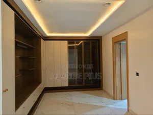 6bdrm Duplex in Estate, Guzape District for sale