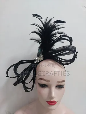 Black Loopy Facinator