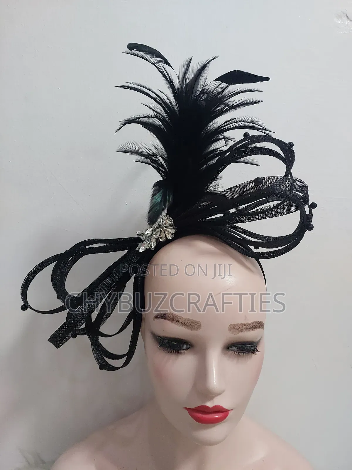 Black Loopy Facinator