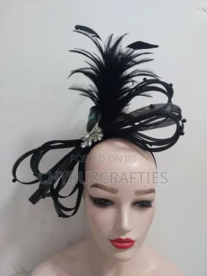 Black Loopy Facinator