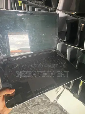 New Laptop HP Pavilion 17 8GB Intel Core I5 HDD+SSD 500GB