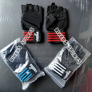 Ventilated Weight Lifting Gloves With Integrated Wrist Wraps