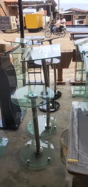 Single Glass Pole Pulpit on Very