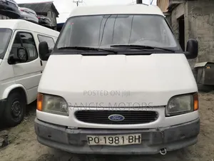 Ford Transit 2000 White