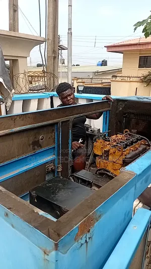 Generator Specialist Mikano Caterpillar 15kva - 2000kva