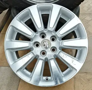 18 Inches Alloyed Wheel Rim for Toyota Sienna