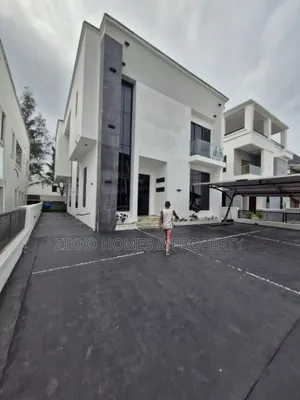 5bdrm Duplex in Megamound, Lekki for sale