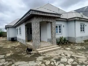 3bdrm Bungalow in Kaduna / Kaduna State for sale
