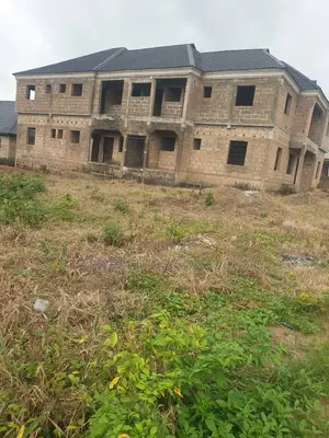 6units 2bed Apartments
