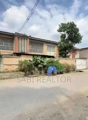 952sqm Mixed-Used Land With 4 Units of 3 Bedroom at Ilupeju for Sale