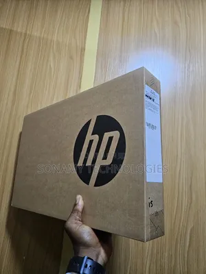 New Laptop HP 14-Dq1025cl 8GB Intel Core I5 SSD 512GB