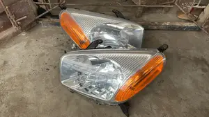 Set Headlamp Rav 4 2003 America