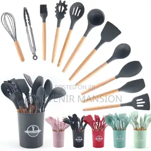 12pieces Kitchenware With Wooden Handle