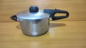 4.5 LTRS Pressure Pot Clean German Used Heavy Duty Stainless Steel