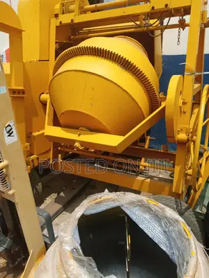 Lifting Concrete Mixer Diesel Engine