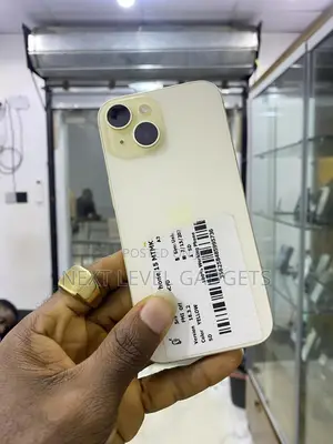 Apple iPhone 15 128 GB Yellow