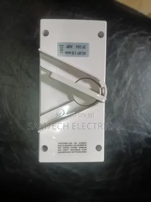 35a 2pin Isolator or Waterproof Combination Switched Socket