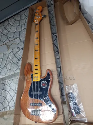 Fender Squirrel Jazz Bass
