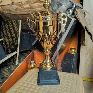 Trophy Cup Qrt1