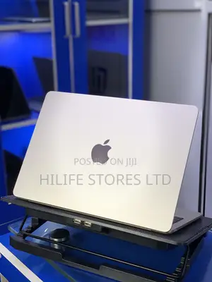 Laptop Apple MacBook Air 2024 M3 13-inch 8GB Apple M3 SSD 256GB