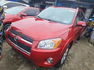 Toyota RAV4 2.5 2010 Red