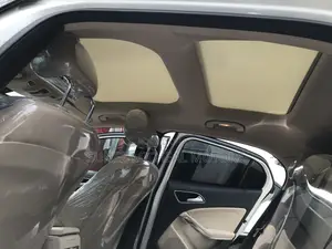 Mercedes-Benz GLA 250 2018 White