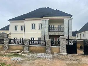 5bdrm Duplex in Lugbe District for sale