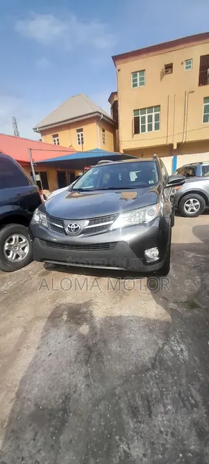 Toyota RAV4 XLE AWD (2.5L 4cyl 6A) 2013 Gray