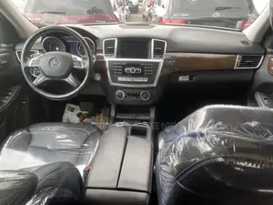 Mercedes-Benz M Class ML350 4MATIC 4dr SUV AWD (3.5L 6cyl 7A) 2014