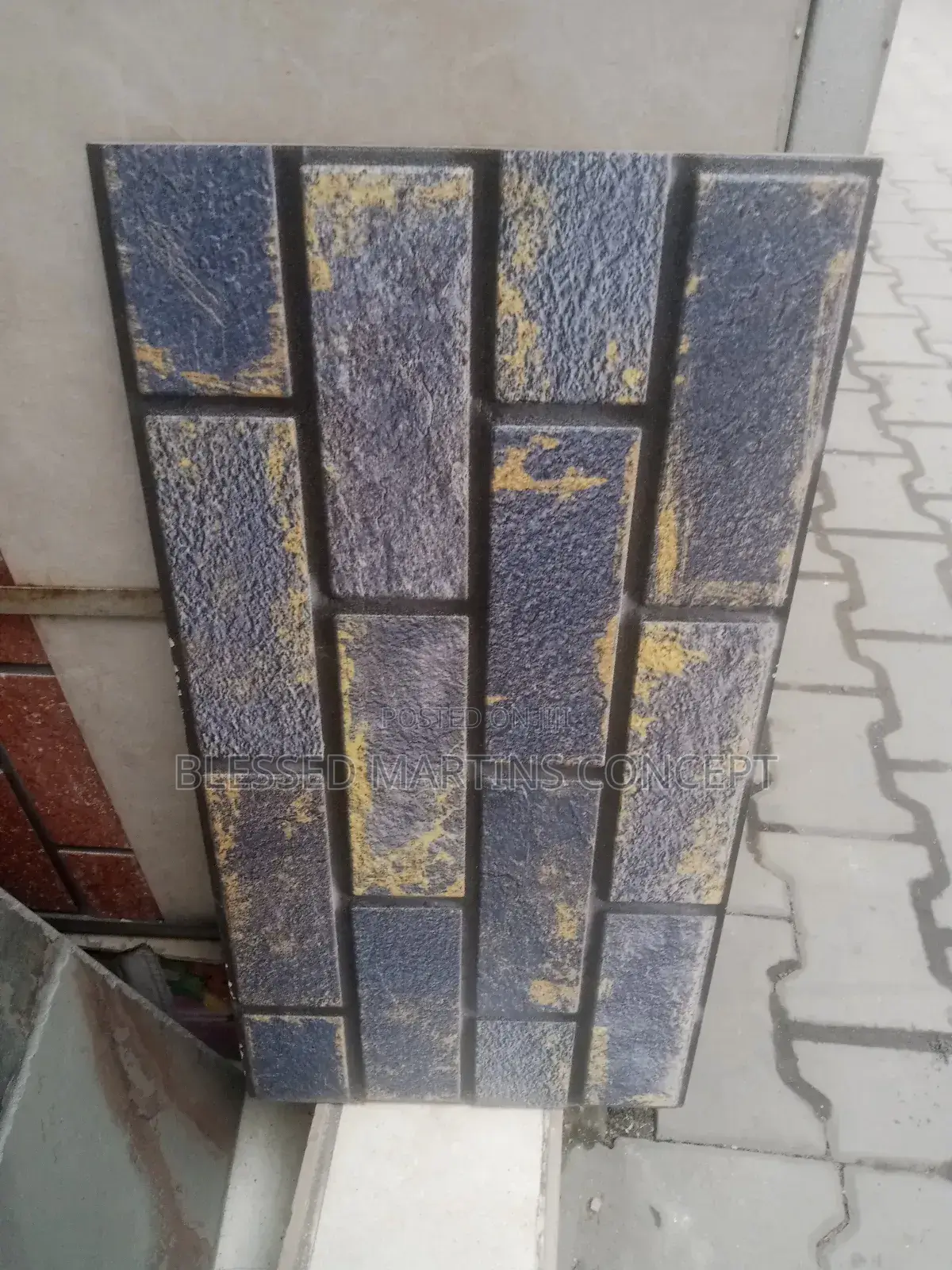 India Porcelain Inside/Outside Wall