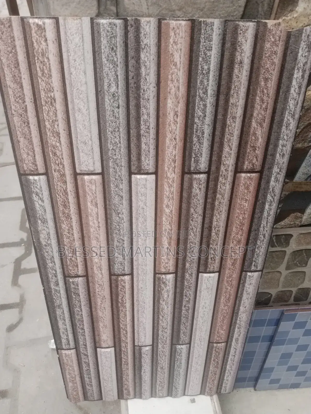 India Porcelain Inside/Outside Wall