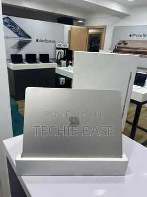 Laptop Apple MacBook Air 2024 M3 8GB Apple M3 SSD 256GB