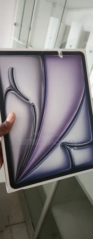 New Apple iPad Air 13 (2024) 128 GB Black