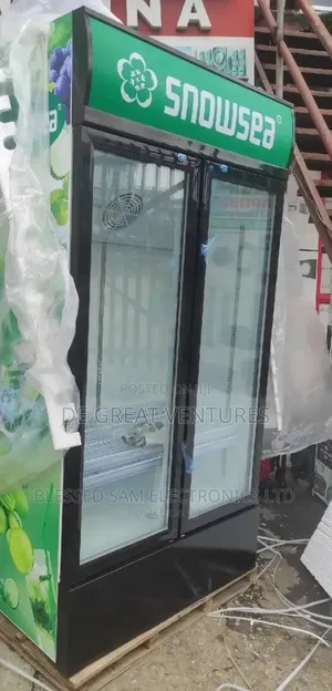 Brand New Snowsea Side-Side 625litter Showcase Refrigerator