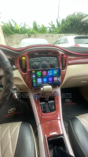 Highlander 2002/2007 Formica Apple Carplay